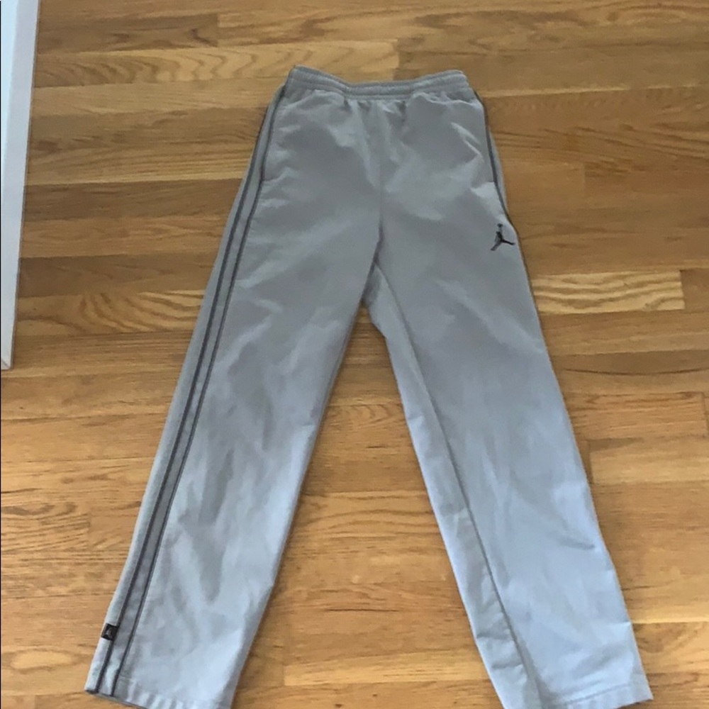 Boys size M basketball pants